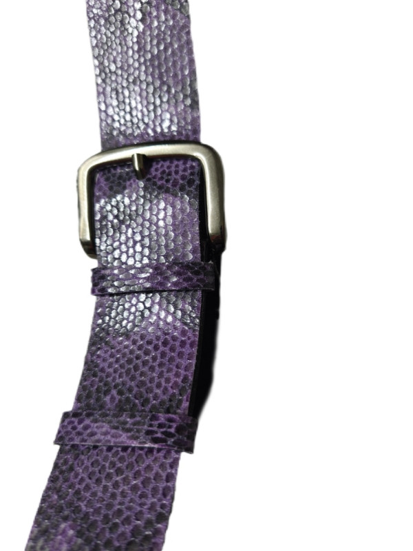 Μωβ τυπωμα φιδιου, σε δερμα μοσχαριου