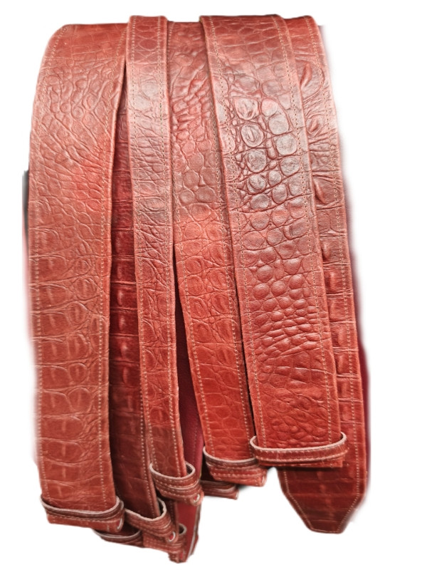 Κροκόδειλος (σταμπα), κοκκινοκοραλί, σε δερμα μοσχαριου