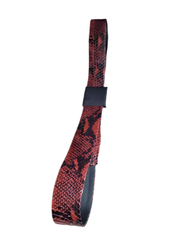Φίδινη ζώνη από πύθωνα σε χρώμα μαυροκόκκινο