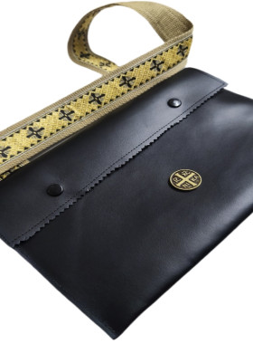 Ορθόδοξα διακριτικά, μαύρο δερμάτινο τσαντακι