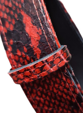 Φίδινη ζώνη από πύθωνα σε χρώμα μαυροκόκκινο