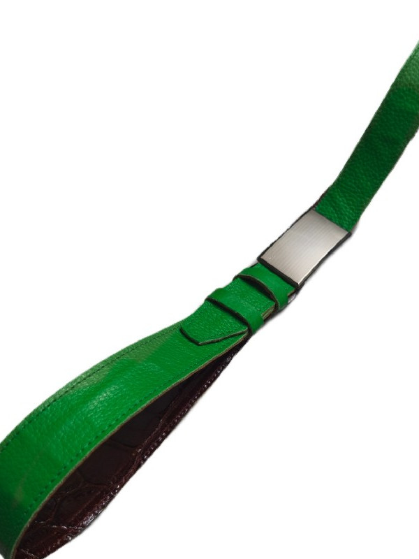 Πράσινη στο χρώμα του "γκαζόν", δερμάτινη ζώνη