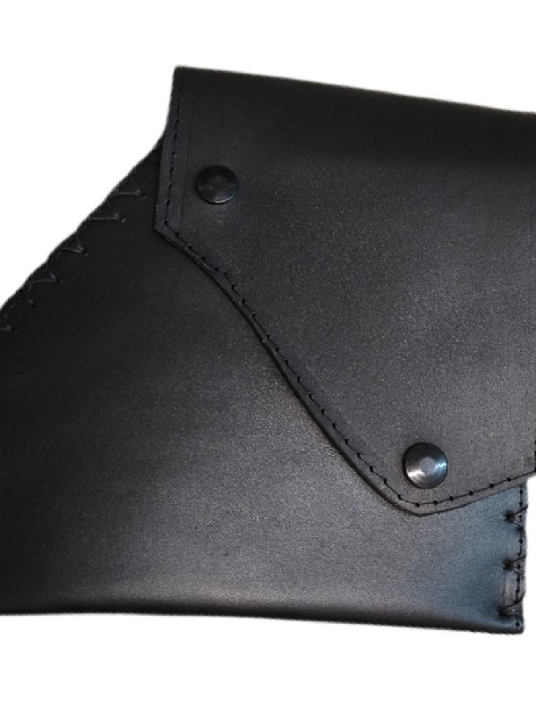 Τσαντάκι δερμάτινο για τα βασικά