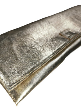 Χρυσό ανοιχτό (silvergold) δερμάτινο τσαντάκι