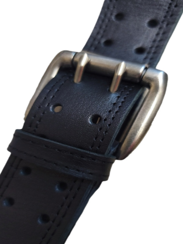 Με διπλές τρύπες σε ο,τι χρωμα θελετε